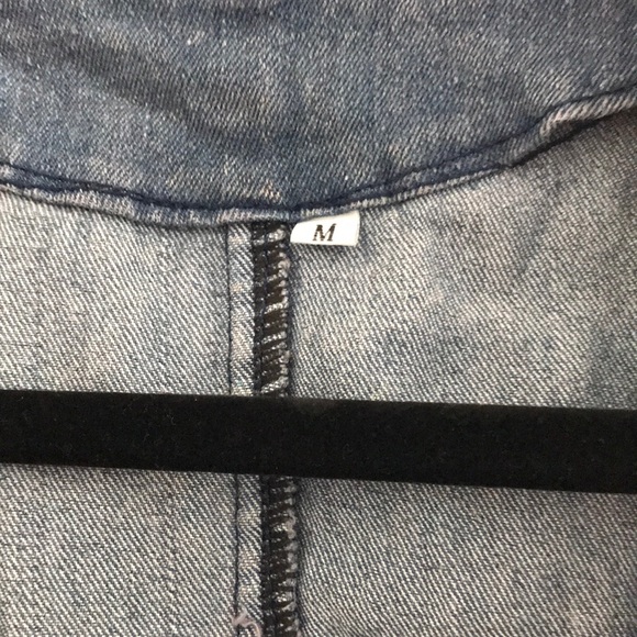 Denim jacket - Picture 2 of 3